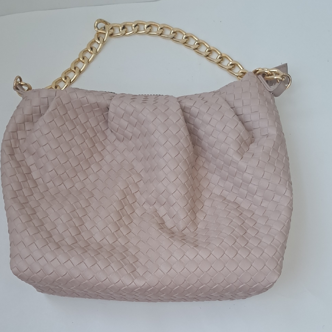 Chic Taupe Woven Shoulder Bag With Gold Chain